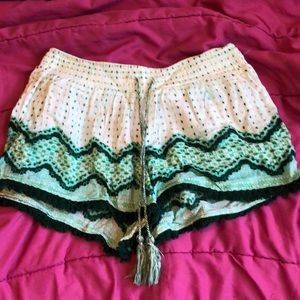 women’s flowy shorts